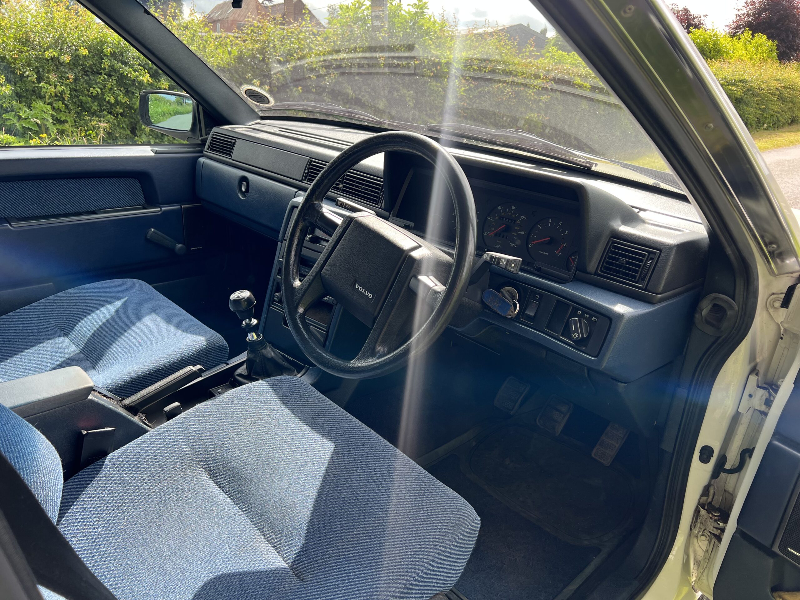 VOLVO 740 SE 5 SPEED MANUAL LONG MOT
