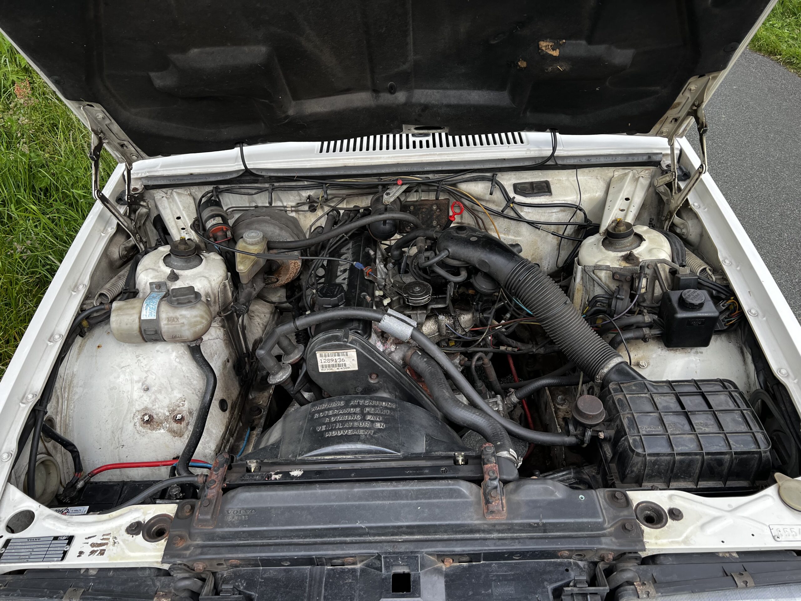 VOLVO 740 SE 5 SPEED MANUAL LONG MOT