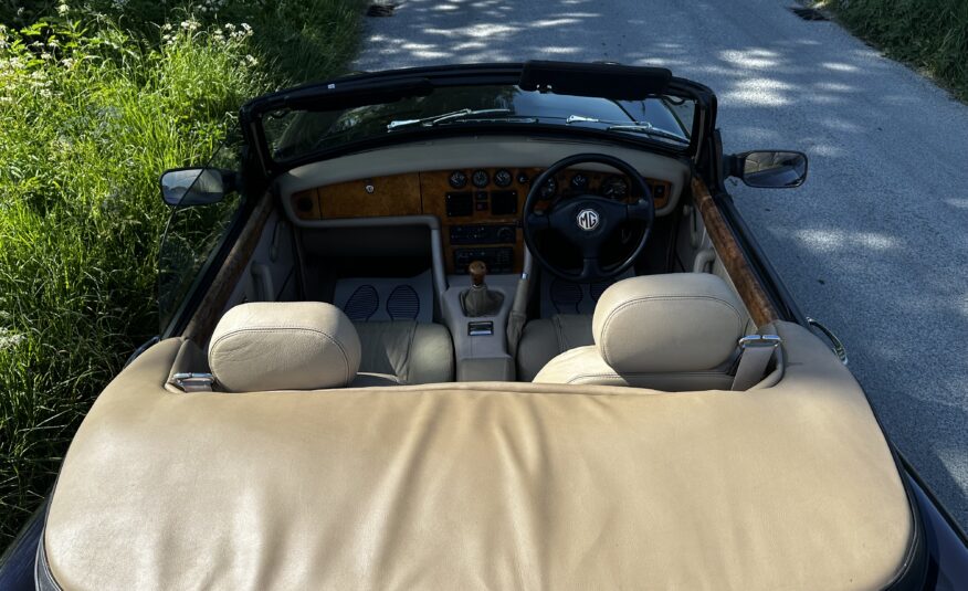 MG RV8 4.0 V8 OXFORD BLUE
