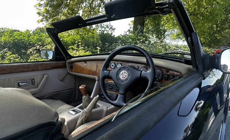 MG RV8 4.0 V8 OXFORD BLUE