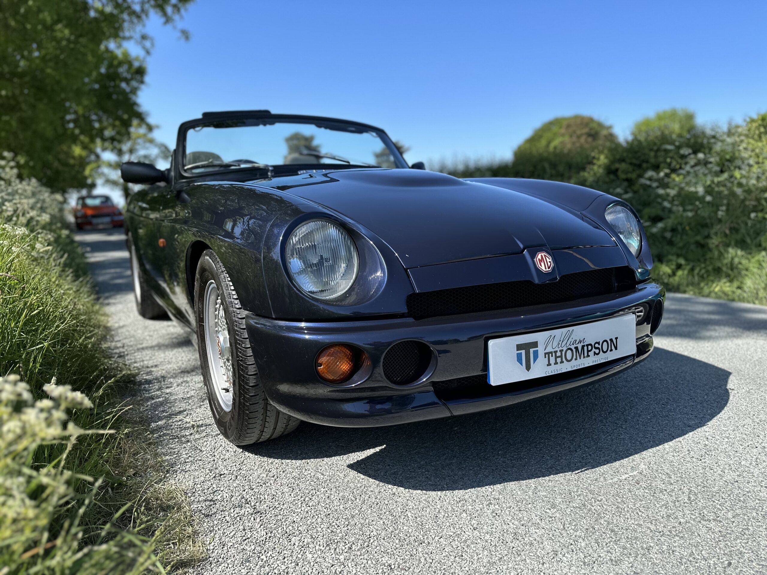 MG RV8 4.0 V8 OXFORD BLUE