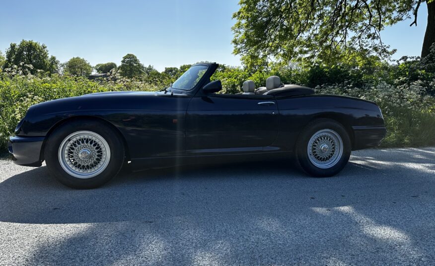 MG RV8 4.0 V8 OXFORD BLUE