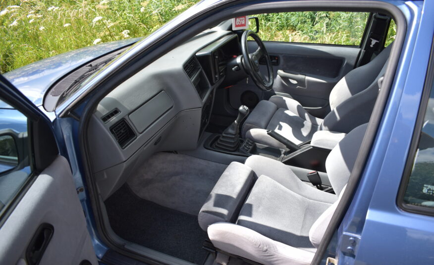 1988 Ford Sierra Sapphire RS Cosworth Crystal Blue