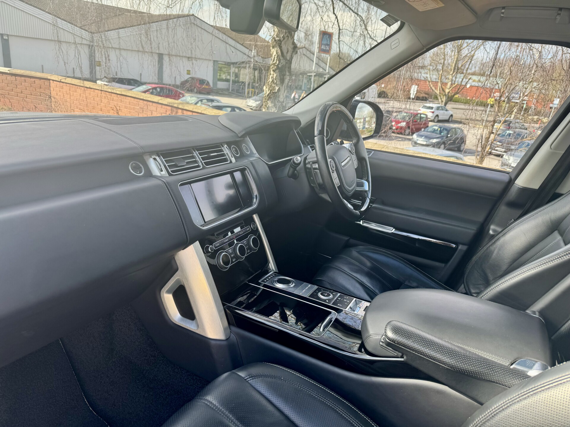 Range Rover Vogue Autobiography SDV8