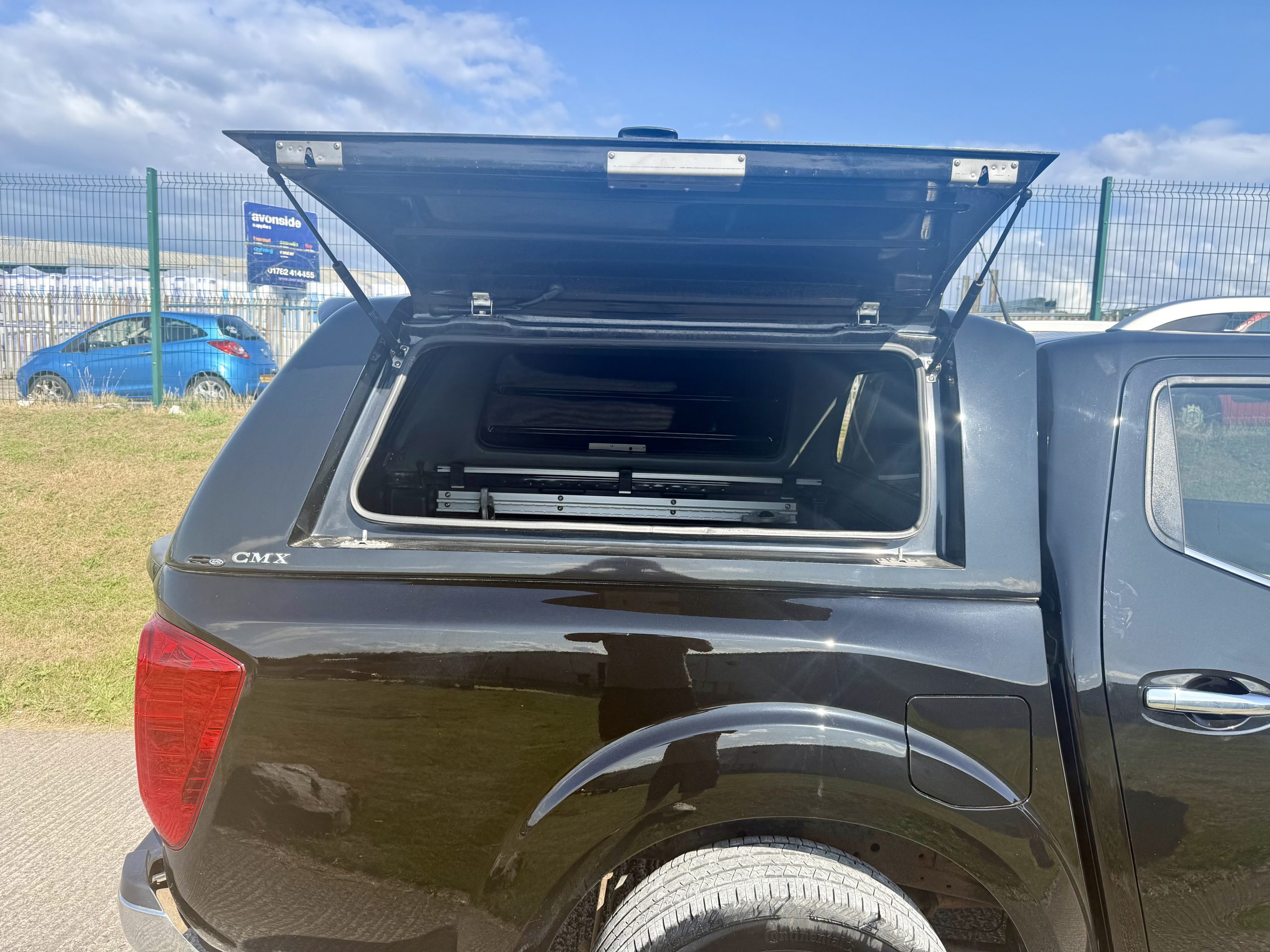 Nissan Navara 2.3 dCi Tekna