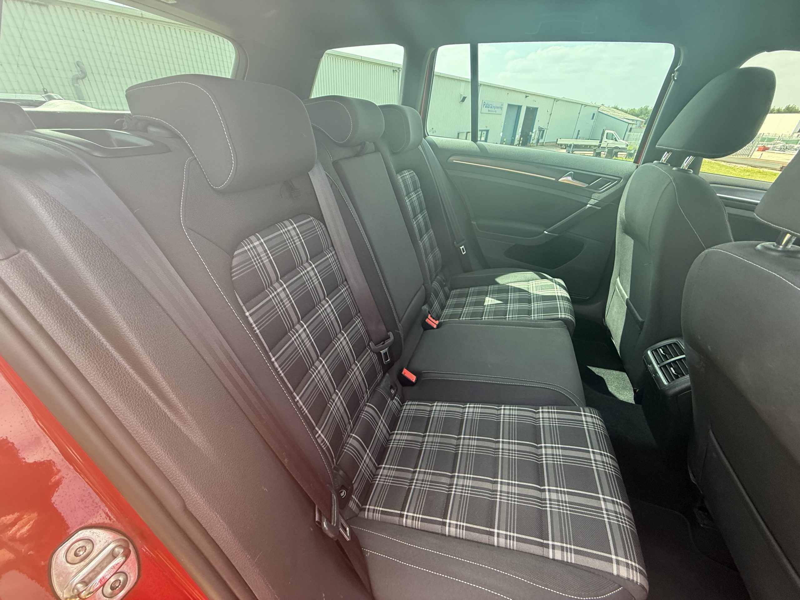 Volkswagen Golf 2.0 TDI GTD DSG