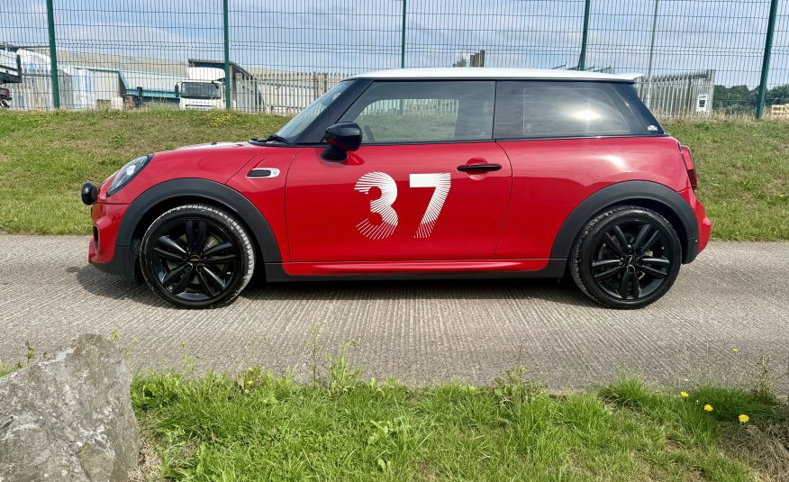MINI Hatch 2.0 Cooper S Paddy Hopkirk Edition
