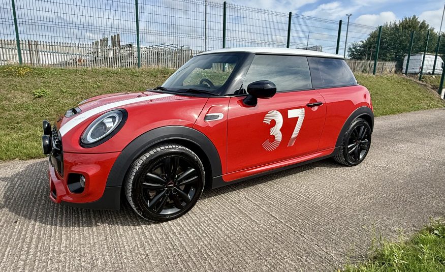 MINI Hatch 2.0 Cooper S Paddy Hopkirk Edition