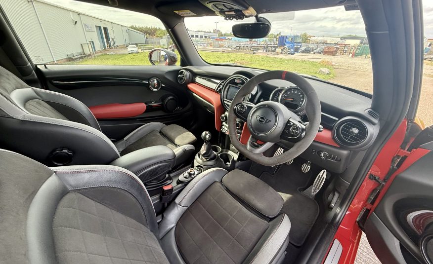 MINI Hatch 2.0 Cooper S Paddy Hopkirk Edition