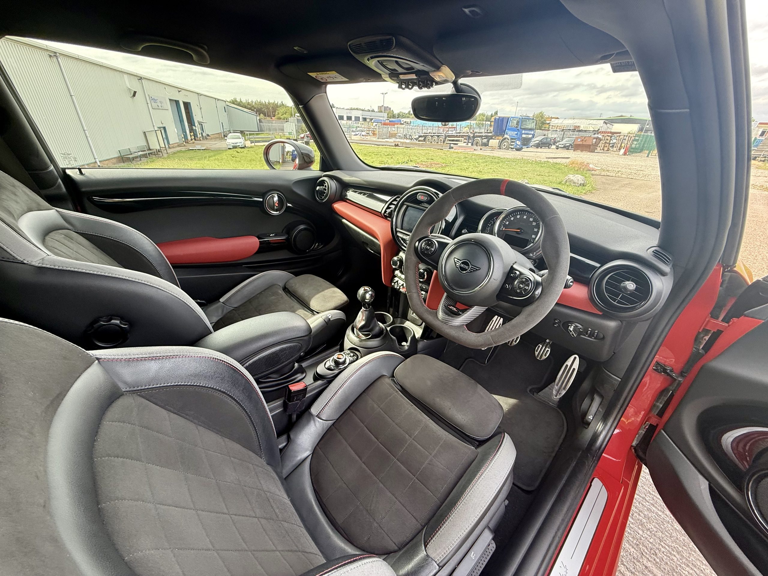 MINI Hatch 2.0 Cooper S Paddy Hopkirk Edition