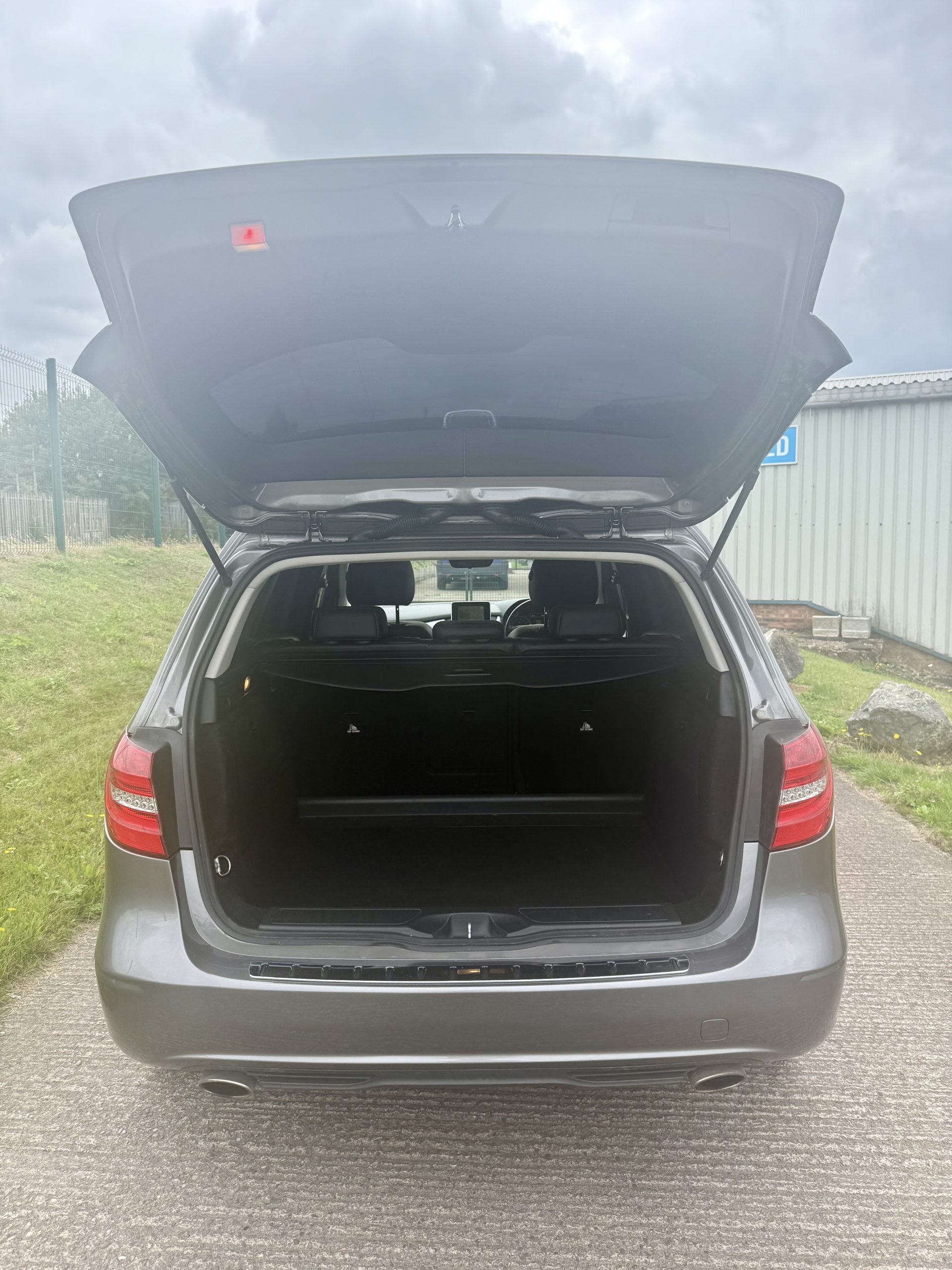 Mercedes-Benz B Class
