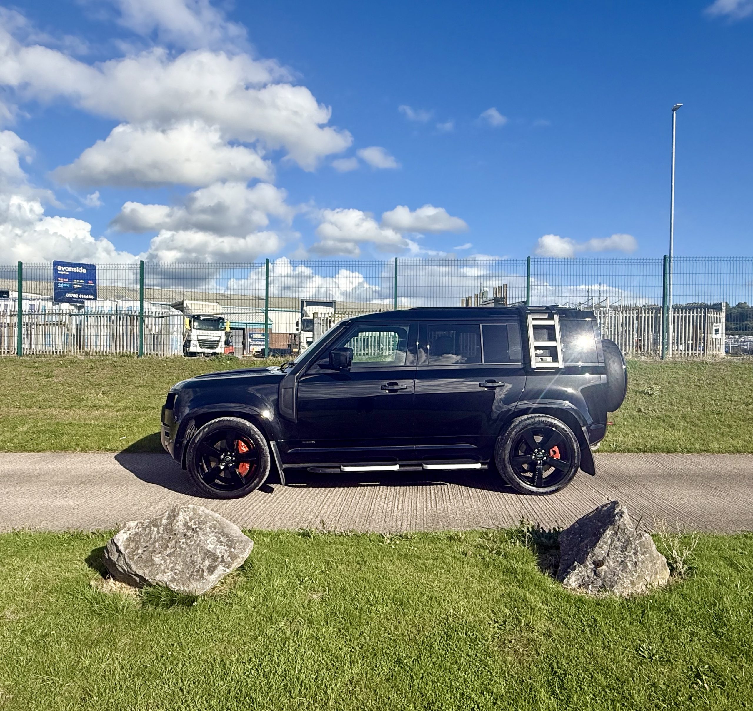 Land Rover Defender 110