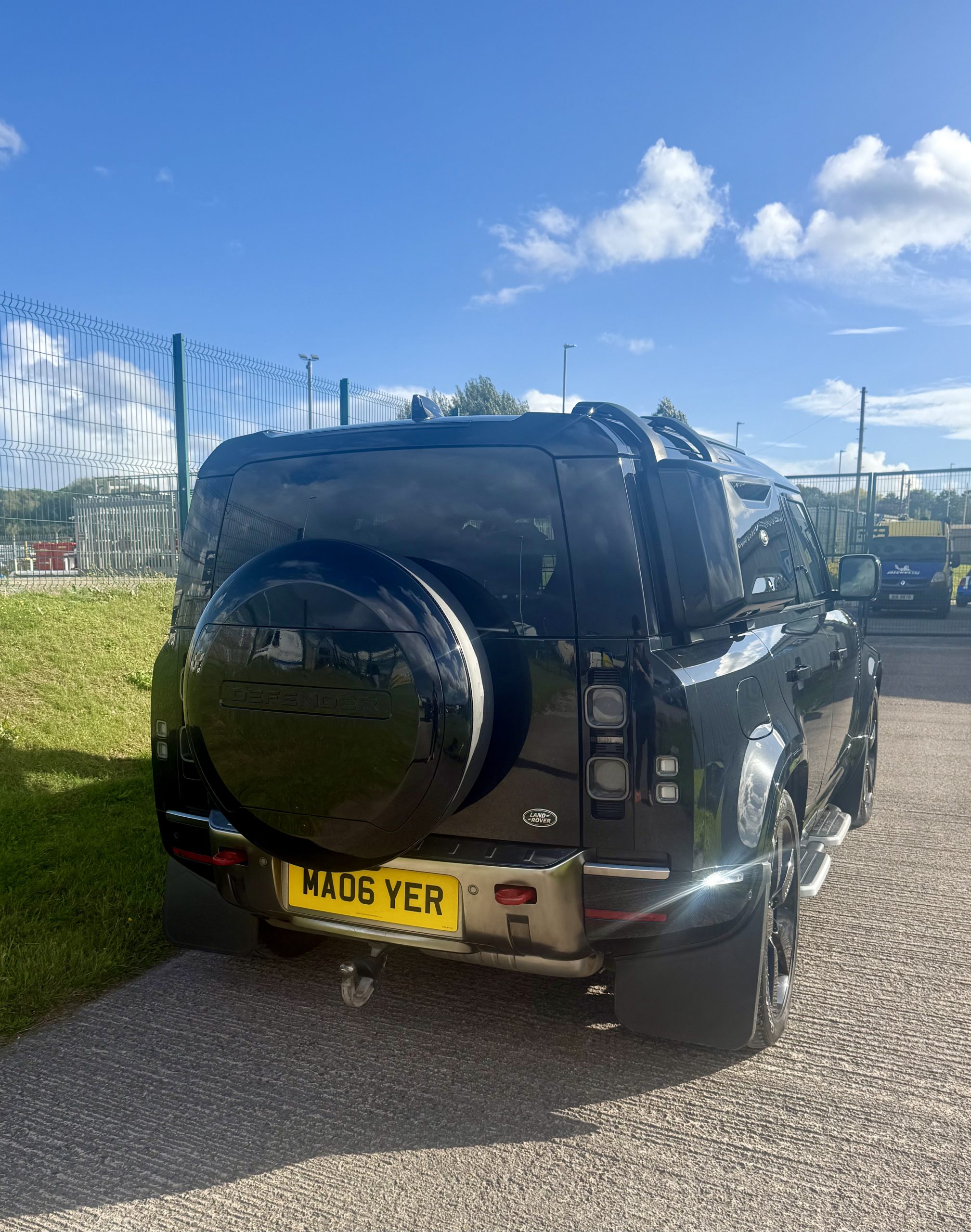 Land Rover Defender 110