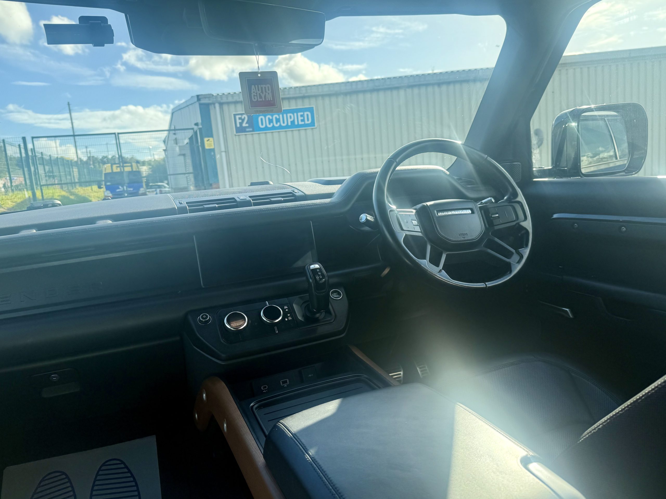 Land Rover Defender 110